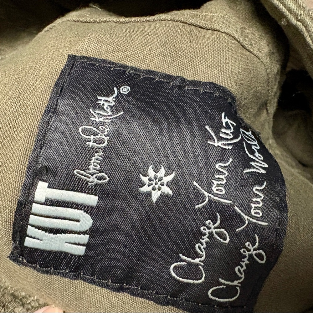Kut from the Kloth Utility Shorts K1 - Picture 6 of 7